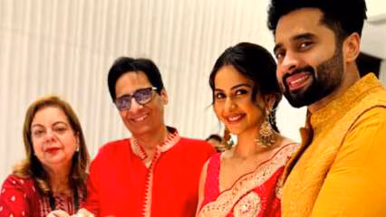 Mumbai Income Tax officials conducting a raid at a building linked to Rakul Preet Singh and Vashu Bhagnani