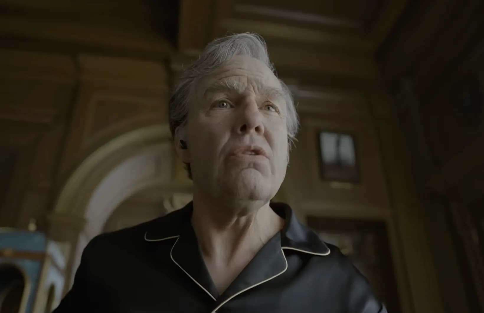 Screenshot of Warner Bros. advertisement for Digger showing alternating critic quotes like 'masterpiece' and 'unpleasant' across a split screen.