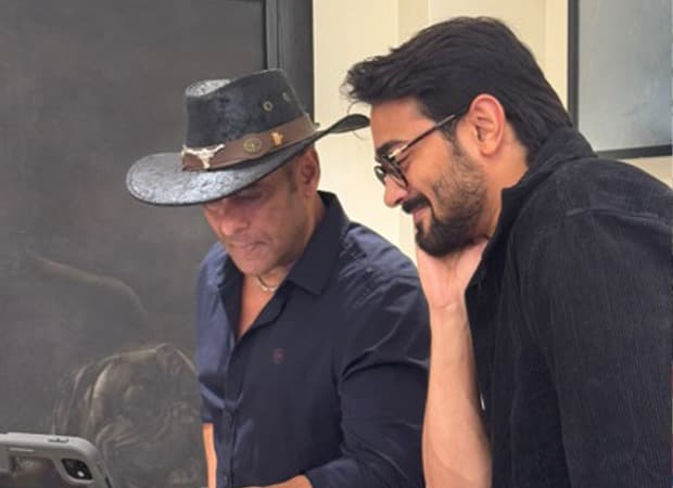 Salman Khan poses with Nikkhil Advani and Bhuvan Bam, promoting the Prime Video series The Revolutionaries.