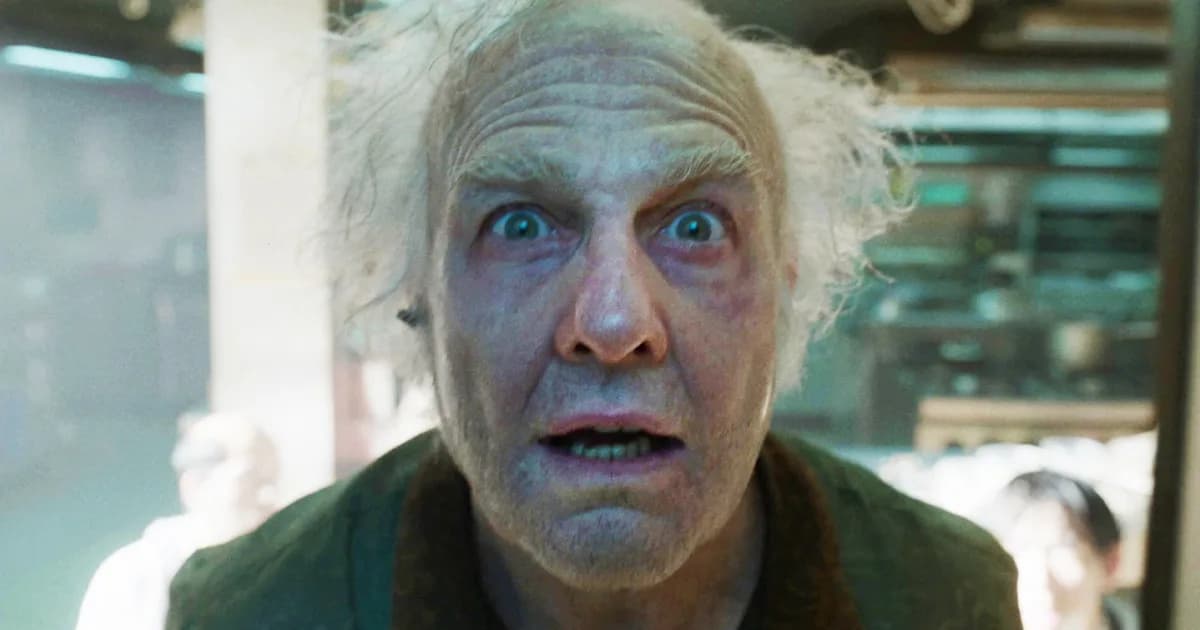 Tom Cruise in character as Digger Rockwell in a promotional still from the film Digger