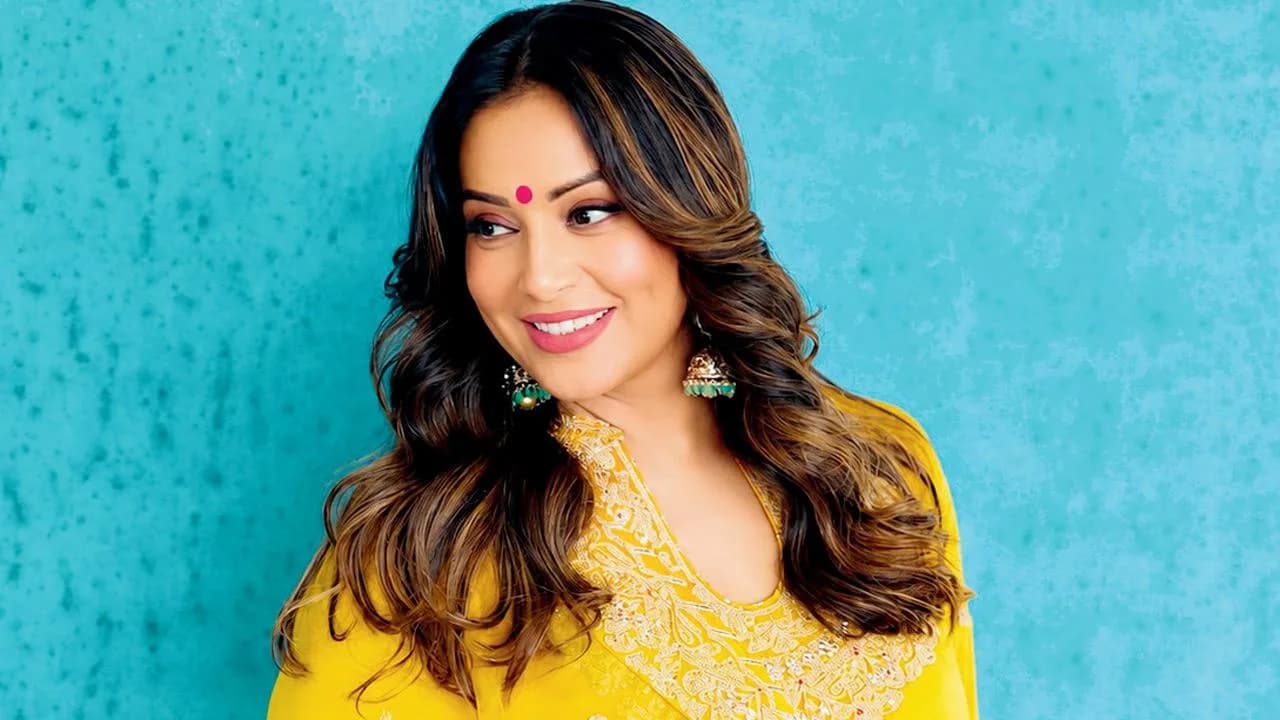 Bipasha Basu on set of Hansal Mehta's upcoming crime drama series