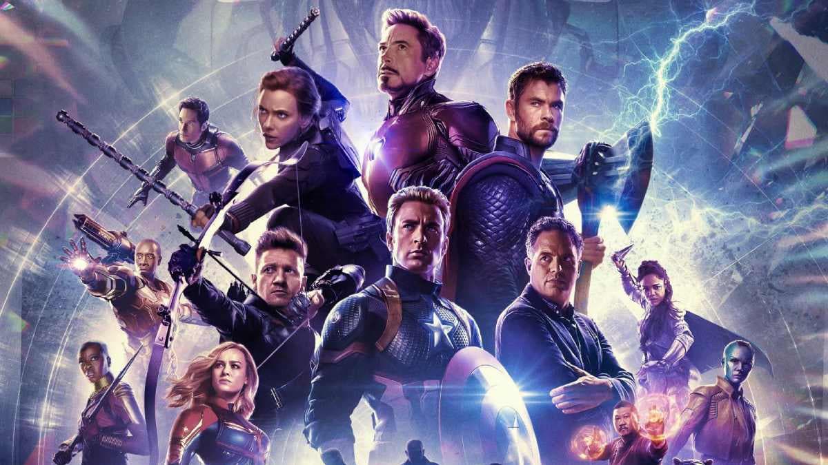 Poster of Avengers: Endgame Encore displayed on a Chinese cinema screen