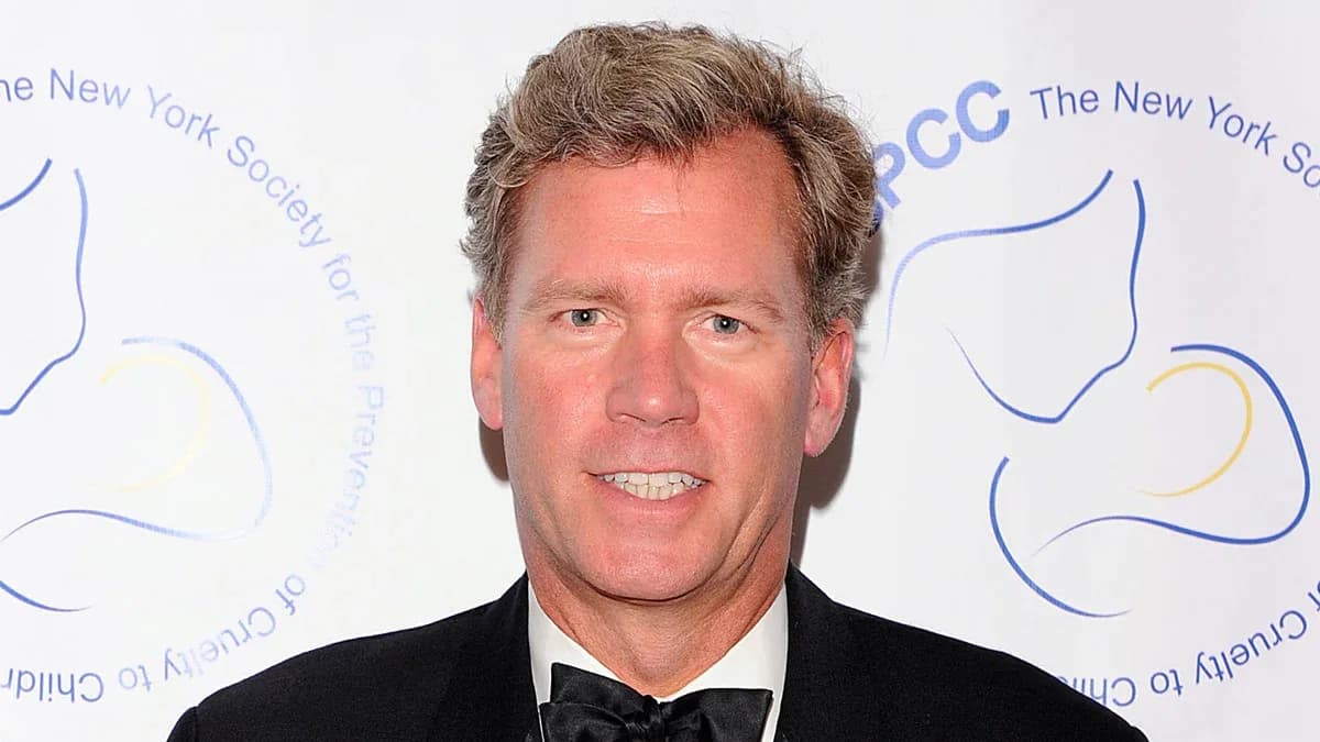 Chris Hansen photographed at a media event during his To Catch a Predator years.
