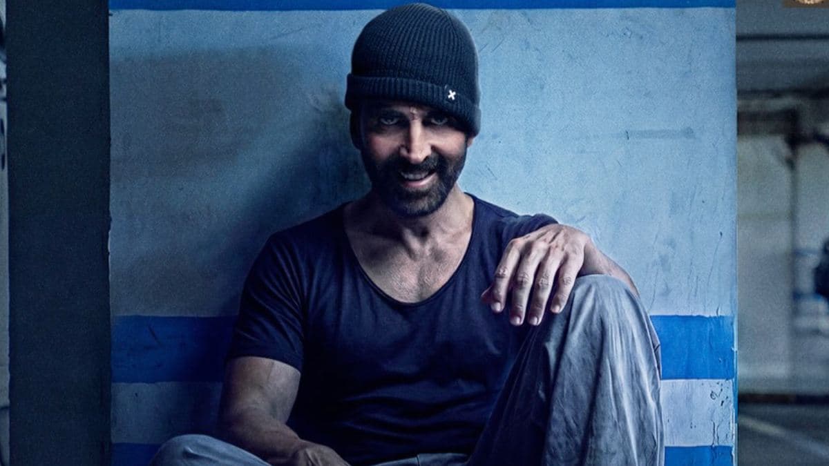 Akshay Kumar and Saif Ali Khan in a promotional still from the film Haiwaan