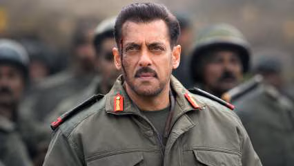 Salman Khan on set of Maatrubhumi with co-star Chitrangda Singh, war drama backdrop