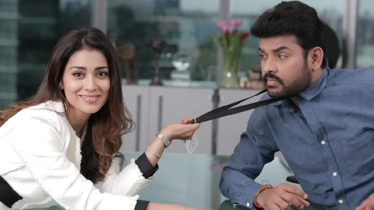 Promotional poster or still featuring actors Vemal and Shriya Saran for the Tamil film Sandakkari