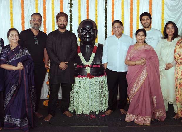 Allu Arjun performing a pooja at the newly inaugurated Iconza space