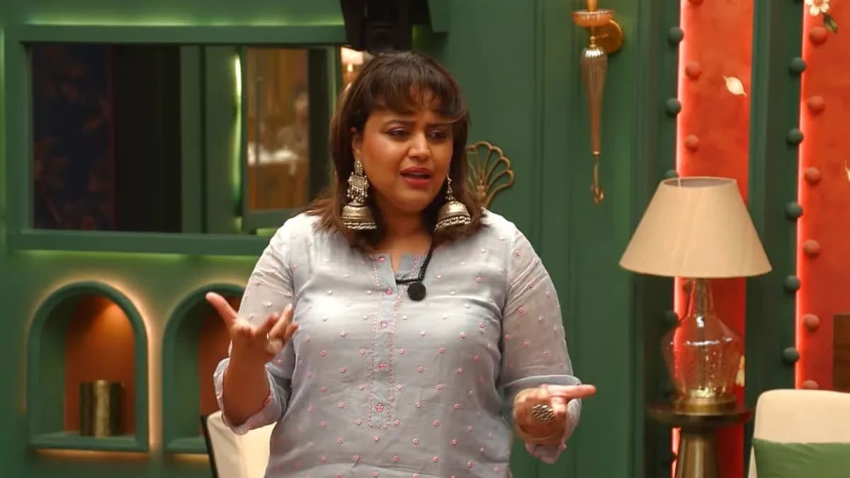 Swara Bhasker speaking on stage during Rise And Fall Season 2
