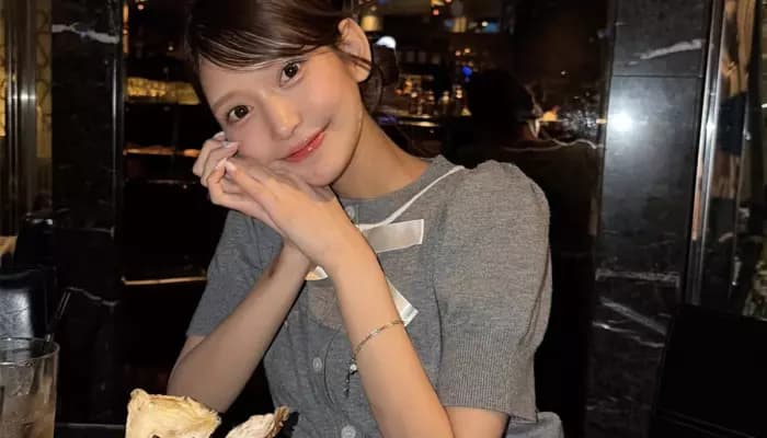 Portrait of Japanese adult film star Hana Kuraki used in tribute coverage of her death.