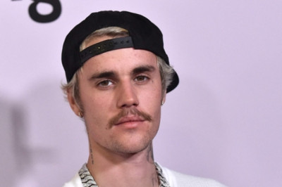 Justin Bieber Films Paparazzi Chasing His Car After Princess Diana Death Reference