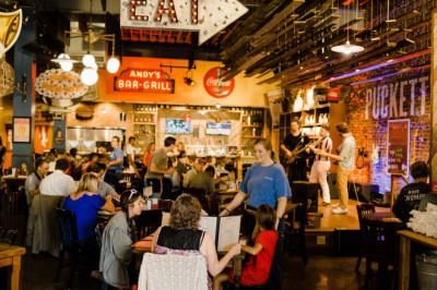 Supermarkets in Pigeon Forge: Where to Stock Up During Your Smoky Mountain Getaway