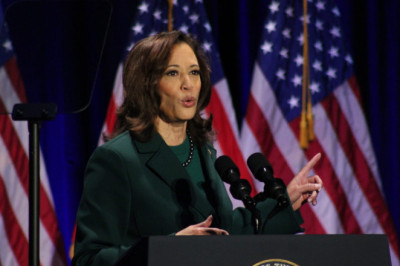 Kamala Harris’ 2020 Thank You to Diddy Sparks Controversy After Recent Arrest