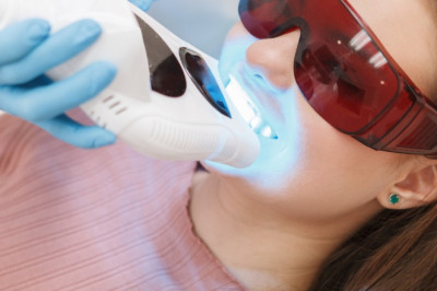 Teeth Whitening for Smokers: What Works and What Doesn’t